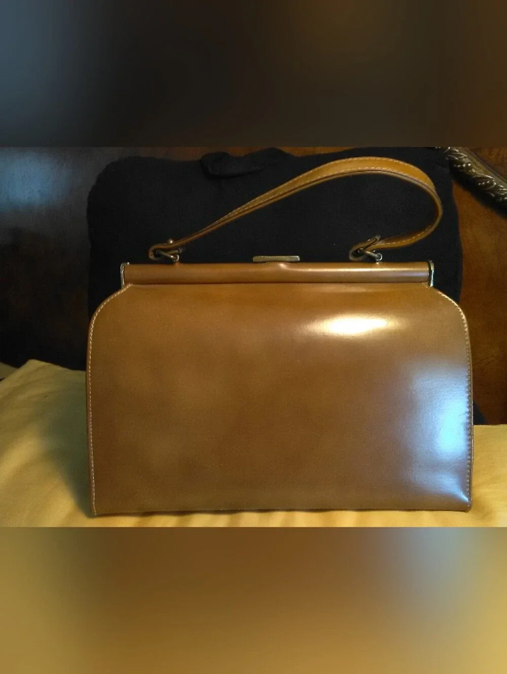 ANTIQUE LEATHER Tan Classic Structured Top-Handle HANDBAG (USA) READ DESCRIPTION